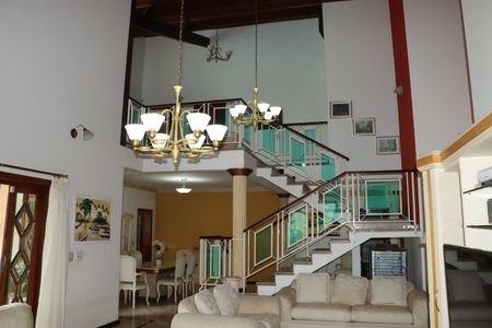 Casa de condomínio para alugar com 1100m², 4 quartos e 6 vagasSala