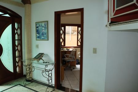 Casa de condomínio para alugar com 1100m², 4 quartos e 6 vagasBanheiro da Suíte 3