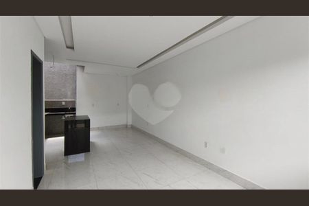 Casa à venda com 2 quartos, 96m² em Vila Paranagua, São Paulo