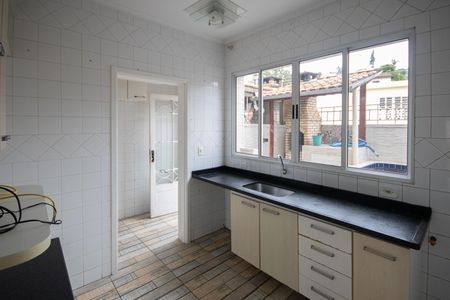 Casa para alugar com 120m², 3 quartos e 2 vagasCozinha - Armários