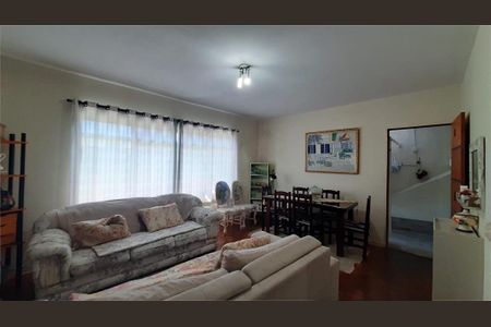 Casa à venda com 3 quartos, 238m² em Vila Butantã, São Paulo