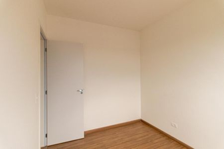 Quarto 1 de apartamento para alugar com 2 quartos, 60m² em Capão Raso, Curitiba