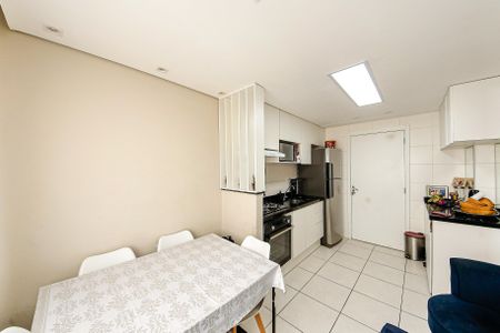 Apartamento à venda com 33m², 2 quartos e sem vagaSala e Cozinha