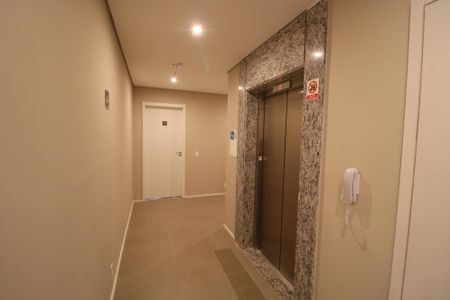 Apartamento à venda com 33m², 2 quartos e sem vagaÁrea comum