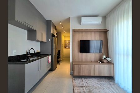 Sala/Cozinha de apartamento para alugar com 1 quarto, 38m² em Indianópolis, São Paulo