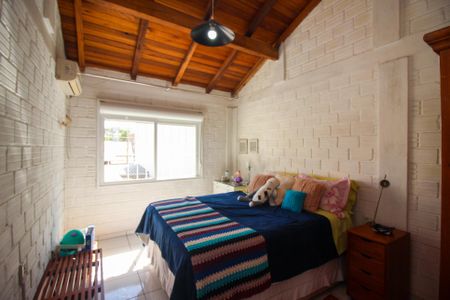 Casa à venda com 294m², 6 quartos e 4 vagas Casa à venda com 294m², 6 quartos e 4 vagasQuarto 1