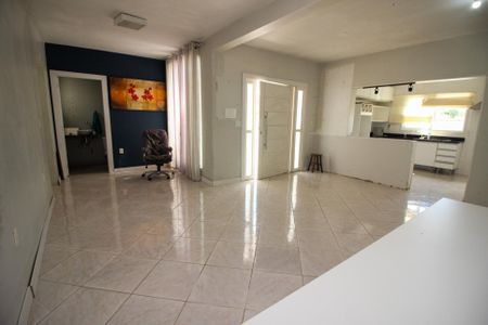 Casa à venda com 294m², 6 quartos e 4 vagas Casa à venda com 294m², 6 quartos e 4 vagasSala 2