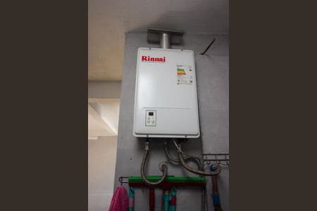 Casa à venda com 294m², 6 quartos e 4 vagas Casa à venda com 294m², 6 quartos e 4 vagasAquecedor casa 1