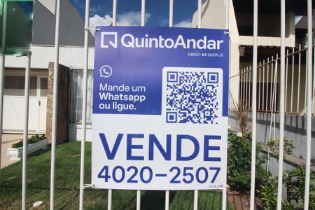 Casa à venda com 294m², 6 quartos e 4 vagas Casa à venda com 294m², 6 quartos e 4 vagasPlaca