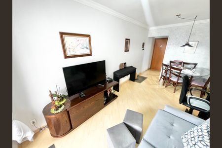 Apartamento para alugar com 76m², 3 quartos e 1 vagaSala