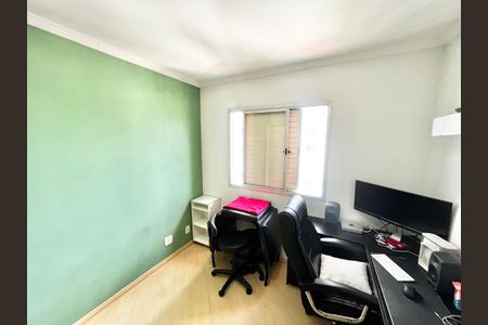 Apartamento para alugar com 76m², 3 quartos e 1 vagaQuarto 3 / Escritório