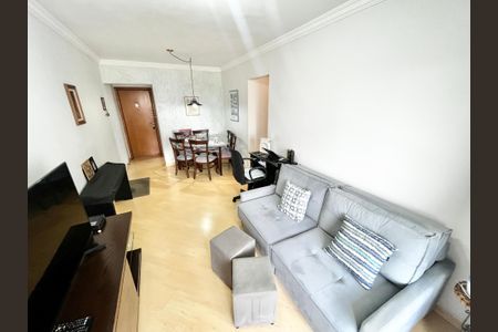 Apartamento para alugar com 76m², 3 quartos e 1 vagaSala