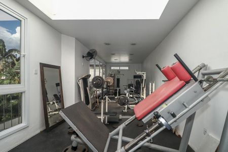 Casa de condomínio à venda com 200m², 4 quartos e 5 vagasEspaço de lazer