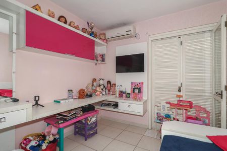 Casa de condomínio à venda com 200m², 4 quartos e 5 vagasQuarto 3