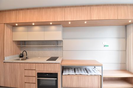 Studio de kitnet/studio para alugar com 1 quarto, 27m² em Centro, Curitiba