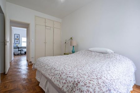 Apartamento à venda com 142m², 3 quartos e 1 vaga Apartamento à venda com 142m², 3 quartos e 1 vagaSuíte