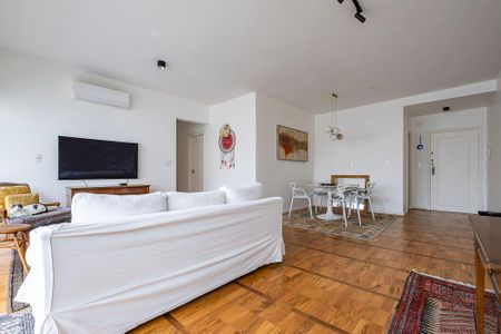 Apartamento à venda com 142m², 3 quartos e 1 vaga Apartamento à venda com 142m², 3 quartos e 1 vagaSala