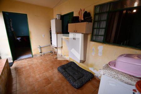 Casa à venda com 147m², 4 quartos e 1 vagaÁrea de serviço casa 2