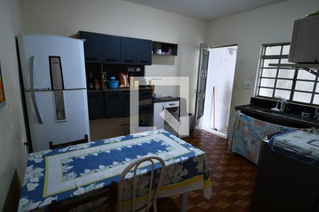 Casa à venda com 147m², 4 quartos e 1 vagaCozinha Casa 1