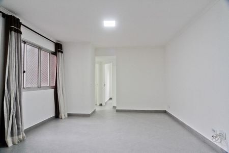 Sala de apartamento para alugar com 2 quartos, 50m² em Jardim Maristela, São Paulo