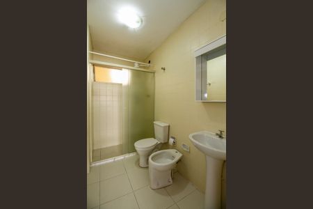 Banheiro de apartamento para alugar com 1 quarto, 51m² em Pompeia, São Paulo