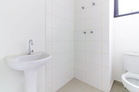 Banheiro de apartamento à venda com 2 quartos, 34m² em Barra Funda, São Paulo