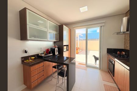 Casa de condomínio à venda com 193m², 3 quartos e 2 vagasCozinha