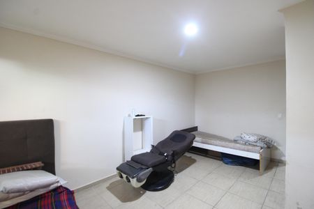 Casa para alugar com 84m², 1 quarto e 2 vagasQuarto