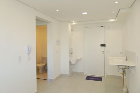 Sala de apartamento para alugar com 2 quartos, 32m² em Vila Carmosina, São Paulo