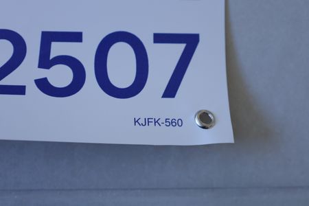 Apartamento para alugar com 32m², 2 quartos e sem vagaPlaca instalada na grade da janela do imóvel - Código da placa: KJFK-560