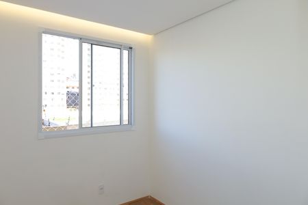 Quarto 1 de apartamento para alugar com 2 quartos, 32m² em Vila Carmosina, São Paulo