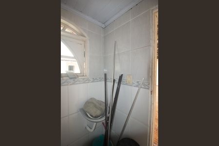 Casa para alugar com 200m², 4 quartos e 4 vagasBanheiro Social 2