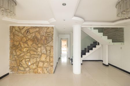 Sala de casa para alugar com 4 quartos, 200m² em Campo Grande, Rio de Janeiro