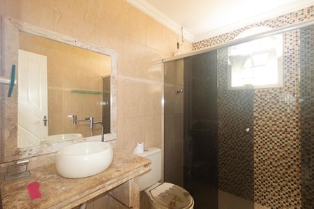 Casa para alugar com 200m², 4 quartos e 4 vagasBanheiro Social 1