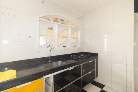 Casa para alugar com 200m², 4 quartos e 4 vagasCozinha