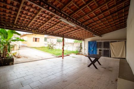 Casa para alugar com 400m², 3 quartos e 2 vagasQuintal 