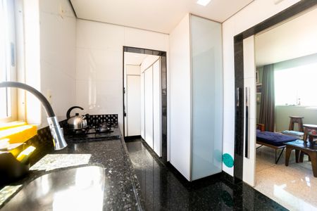 Apartamento para alugar com 180m², 3 quartos e 3 vagasCozinha