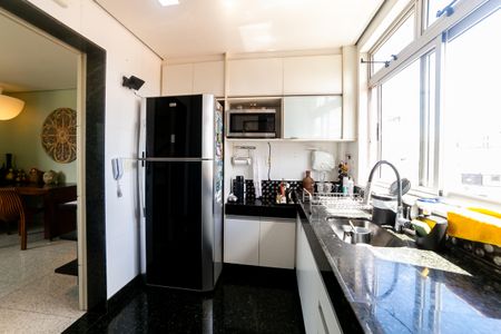 Apartamento para alugar com 180m², 3 quartos e 3 vagasCozinha