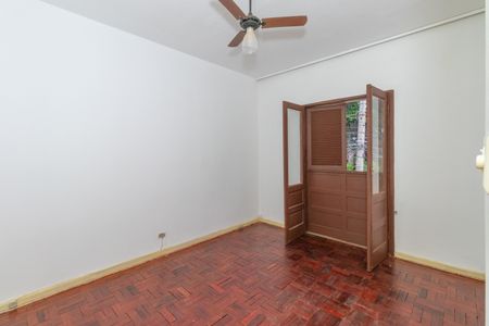 Casa à venda com 170m², 3 quartos e 3 vagas Casa à venda com 170m², 3 quartos e 3 vagasQuarto 3