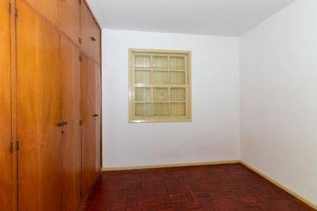 Casa à venda com 170m², 3 quartos e 3 vagas Casa à venda com 170m², 3 quartos e 3 vagasQuarto 1