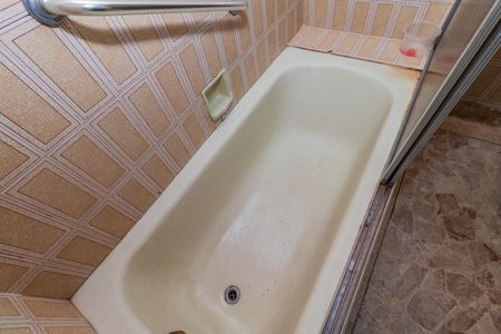 Casa à venda com 170m², 3 quartos e 3 vagas Casa à venda com 170m², 3 quartos e 3 vagasBanheiro