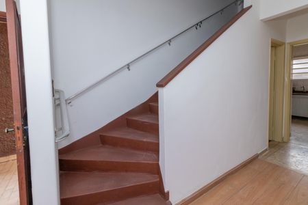 Casa à venda com 170m², 3 quartos e 3 vagas Casa à venda com 170m², 3 quartos e 3 vagasAcesso ao Andar Superior