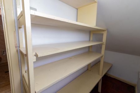 Casa à venda com 170m², 3 quartos e 3 vagas Casa à venda com 170m², 3 quartos e 3 vagasDespensa