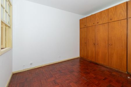 Casa à venda com 170m², 3 quartos e 3 vagas Casa à venda com 170m², 3 quartos e 3 vagasQuarto 2