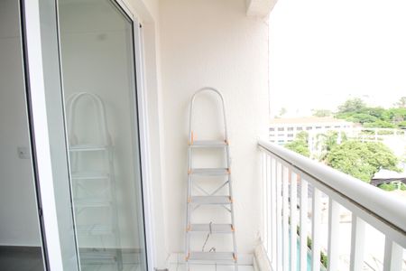 Studio para alugar com 29m², 1 quarto e sem vagaSala/Quarto - Varanda