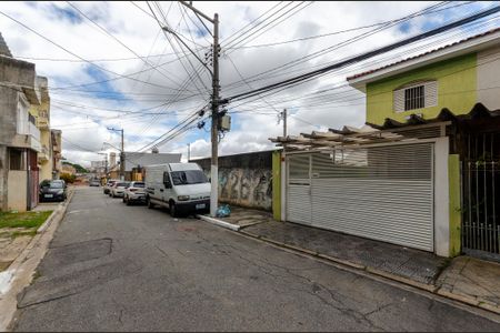 Casa à venda com 65m², 2 quartos e 2 vagas Casa à venda com 65m², 2 quartos e 2 vagasFachada