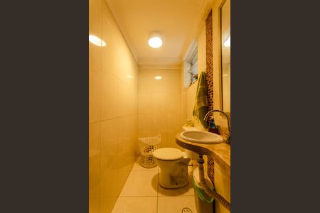 Casa à venda com 65m², 2 quartos e 2 vagas Casa à venda com 65m², 2 quartos e 2 vagasLavabo