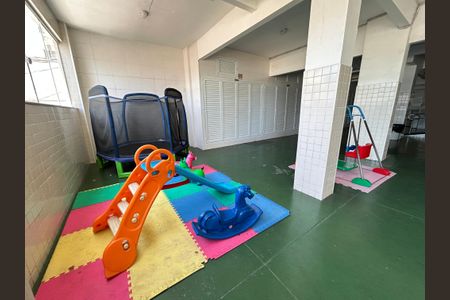 Apartamento à venda com 74m², 2 quartos e 1 vagaÁrea comum - Playground