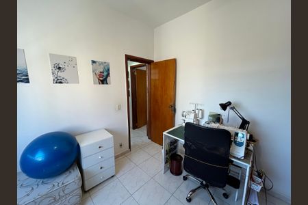 Apartamento à venda com 74m², 2 quartos e 1 vagaQuarto 2
