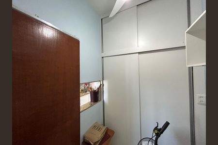 Apartamento à venda com 74m², 2 quartos e 1 vagaQuarto de Serviço